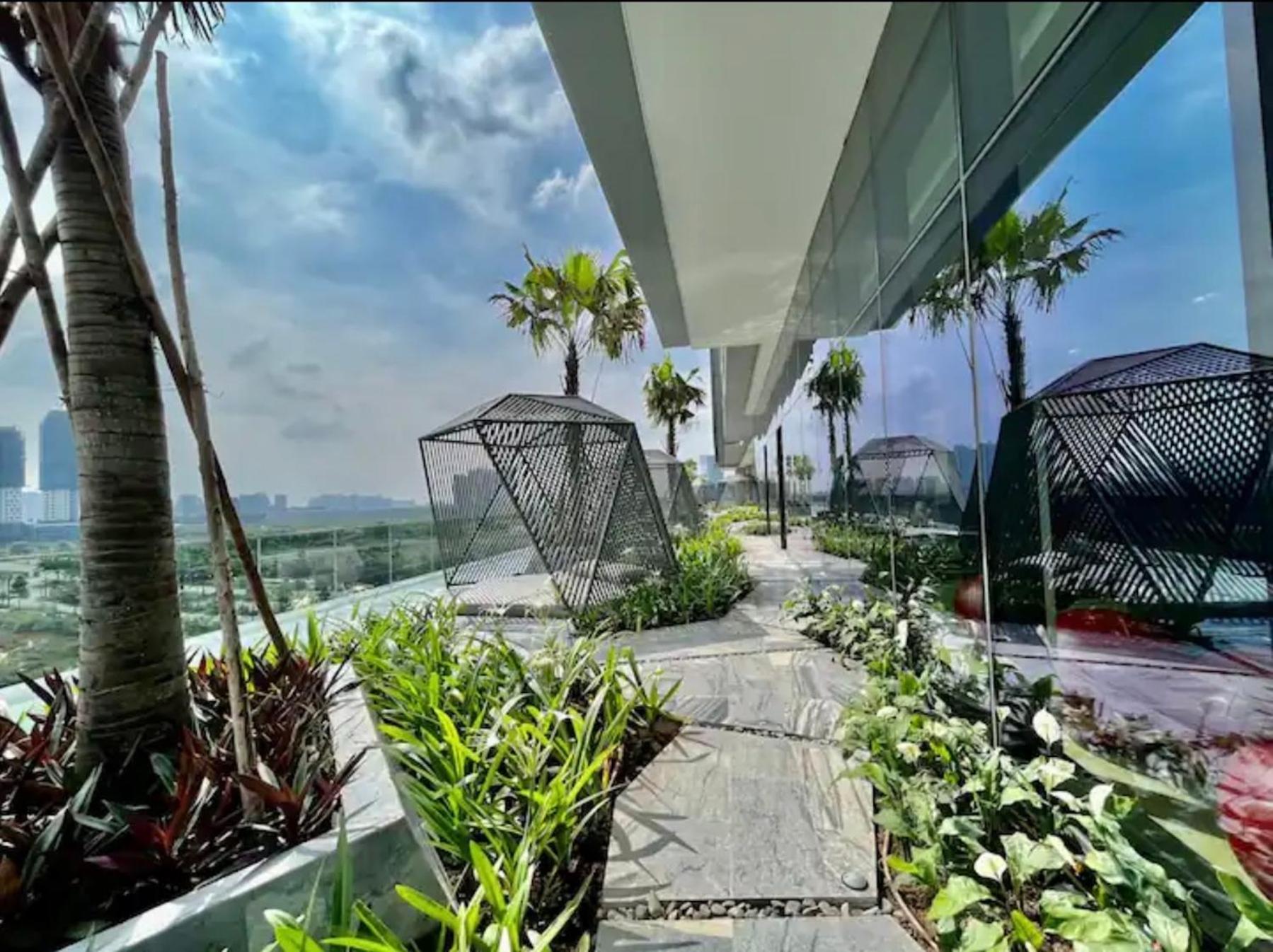 Căn hộ The Metropole -complex 